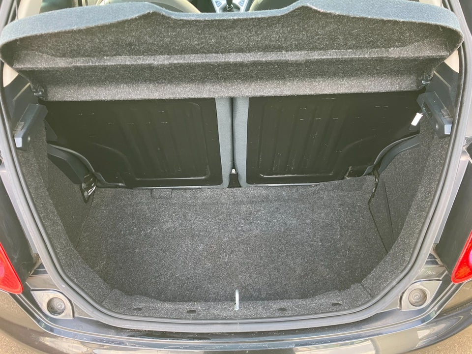 Ford Ka 1,2 Titanium 3d