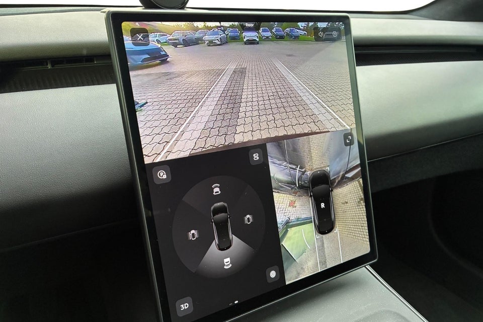 NIO ET5 75 Standard Range 4d