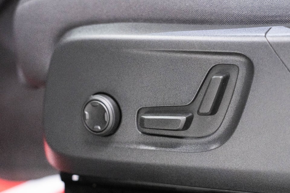 Volvo XC40 P6 ReCharge Plus 5d