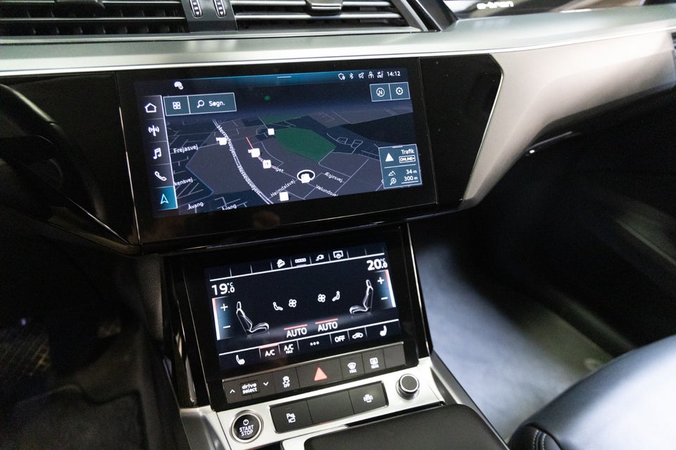 Audi Q8 e-tron 50 quattro 5d