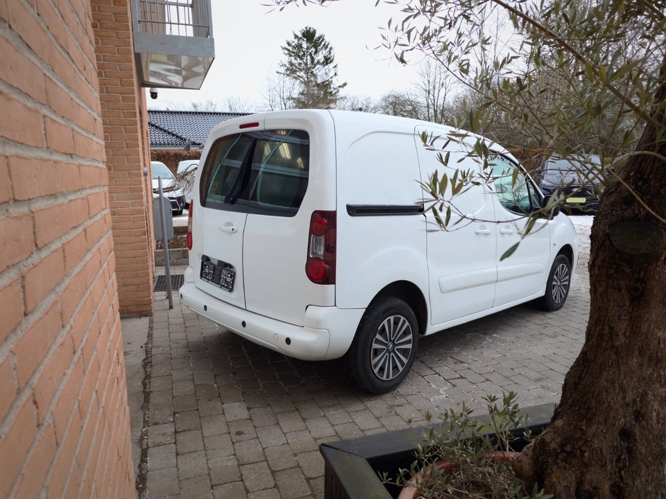 Peugeot Partner 1,6 BlueHDi 100 L1 Flex Van 5d