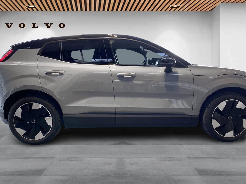 Volvo EX30 Extended Range Ultra 5d