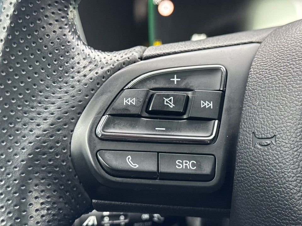 MG Marvel R Performance 5d