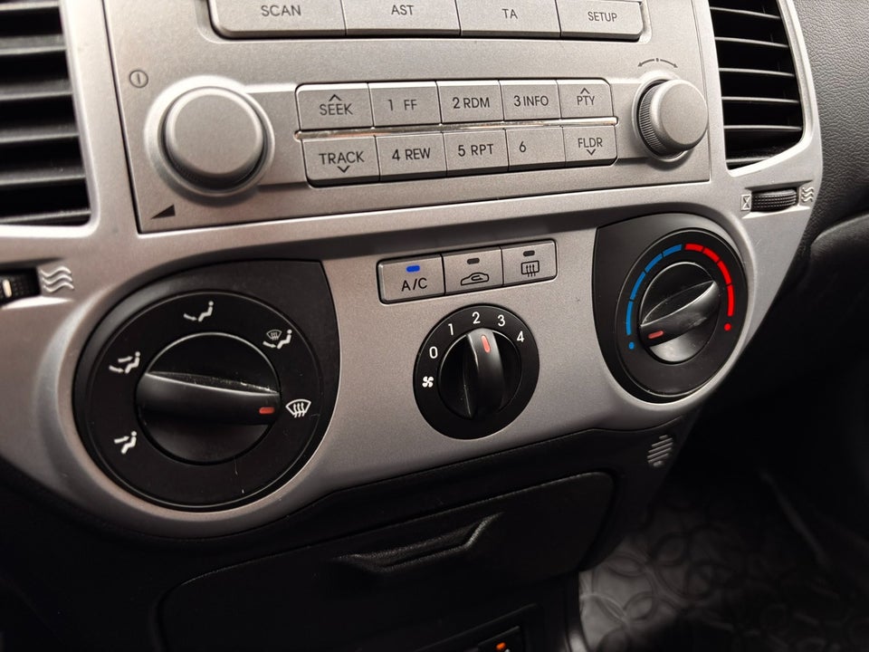 Hyundai i20 1,25 Classic 5d