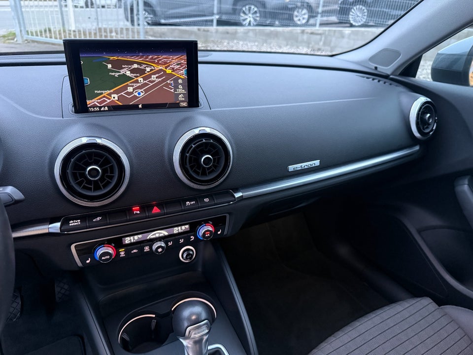 Audi A3 1,4 e-tron Sportback S-tr. 5d