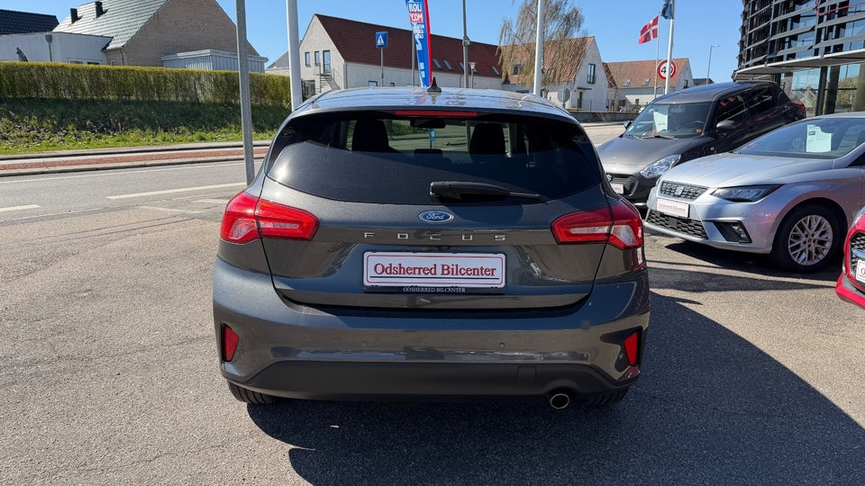 Ford Focus 1,0 EcoBoost Connected 5d
