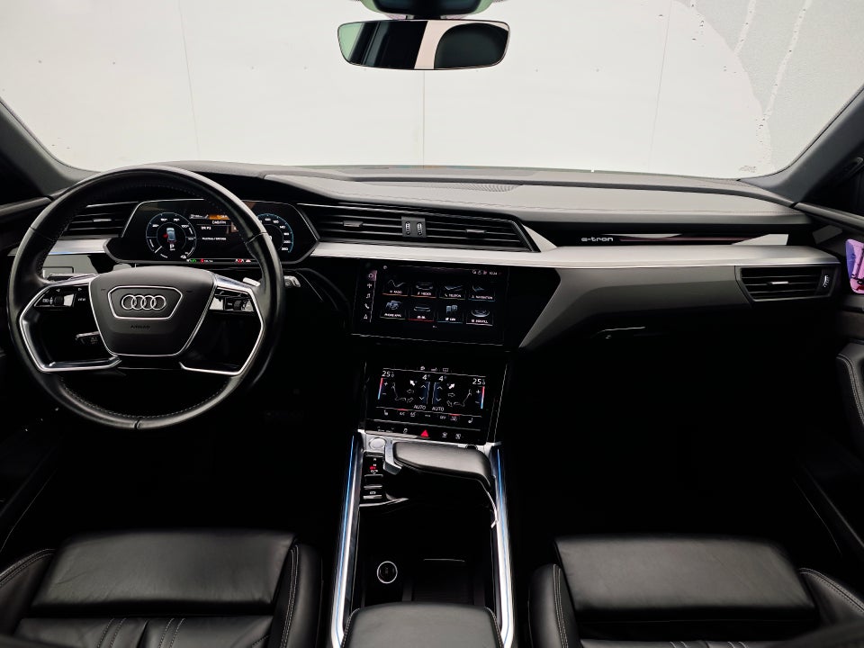 Audi e-tron 55 quattro 5d