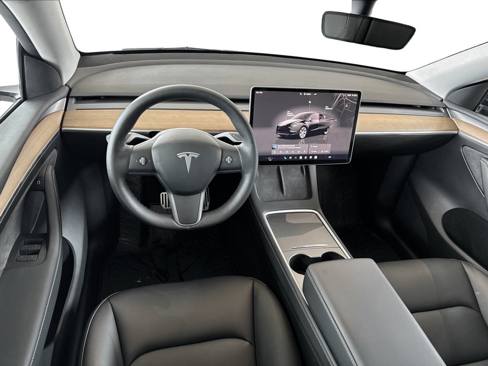 Tesla Model Y Long Range AWD 5d