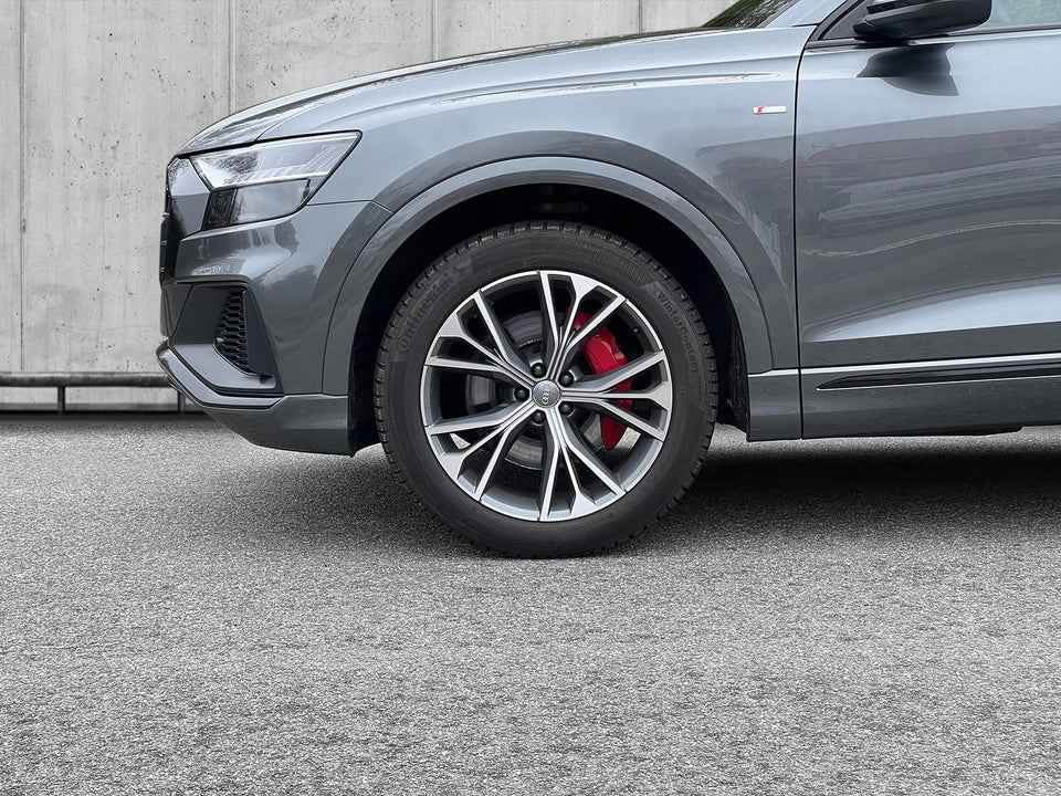 Audi Q8 50 TDi S-line quattro Tiptr. 5d