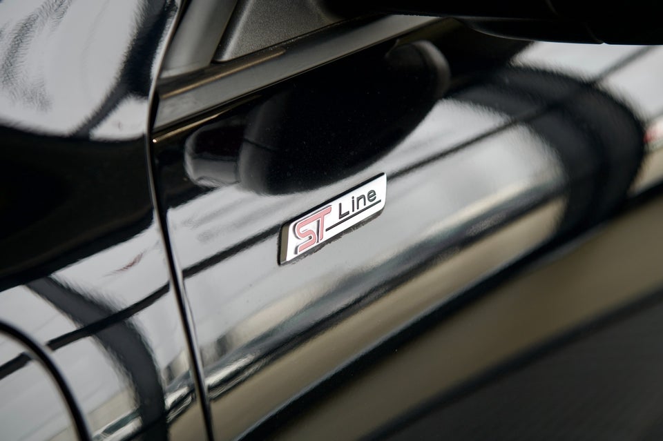 Ford Kuga 2,5 PHEV ST-Line CVT 5d