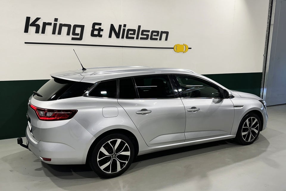 Renault Megane IV 1,3 TCe 140 Bose Edition Sport Tourer EDC 5d