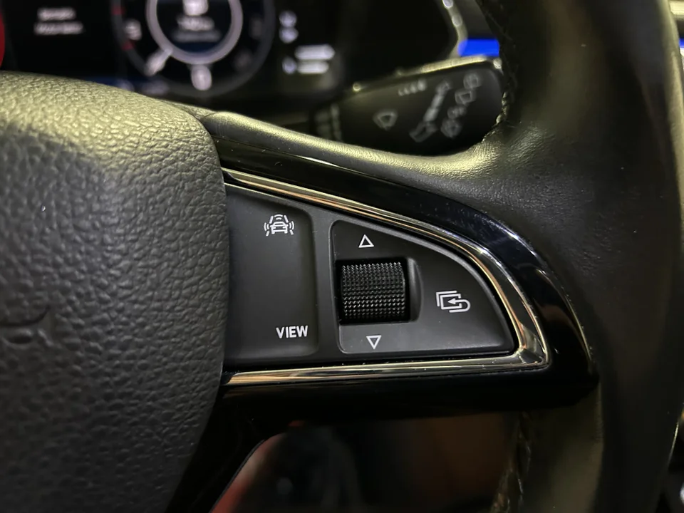 Skoda Superb 2,0 TDi 150 Style Combi DSG 5d