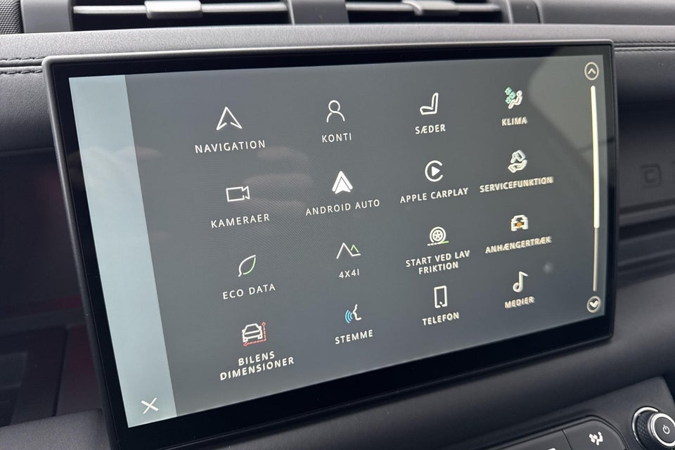 Land Rover Defender 110 3,0 D250 Hard Top X-Dynamic SE aut. Van 5d