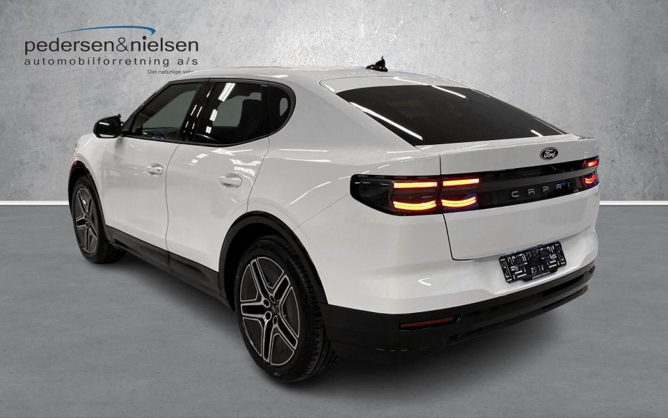 Ford Capri 82 Premium Extended Range 5d