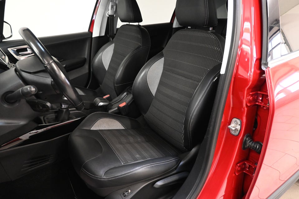 Peugeot 2008 1,6 BlueHDi 100 Allure 5d