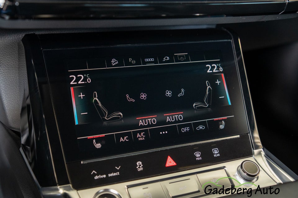 Audi e-tron 55 S-line quattro 5d