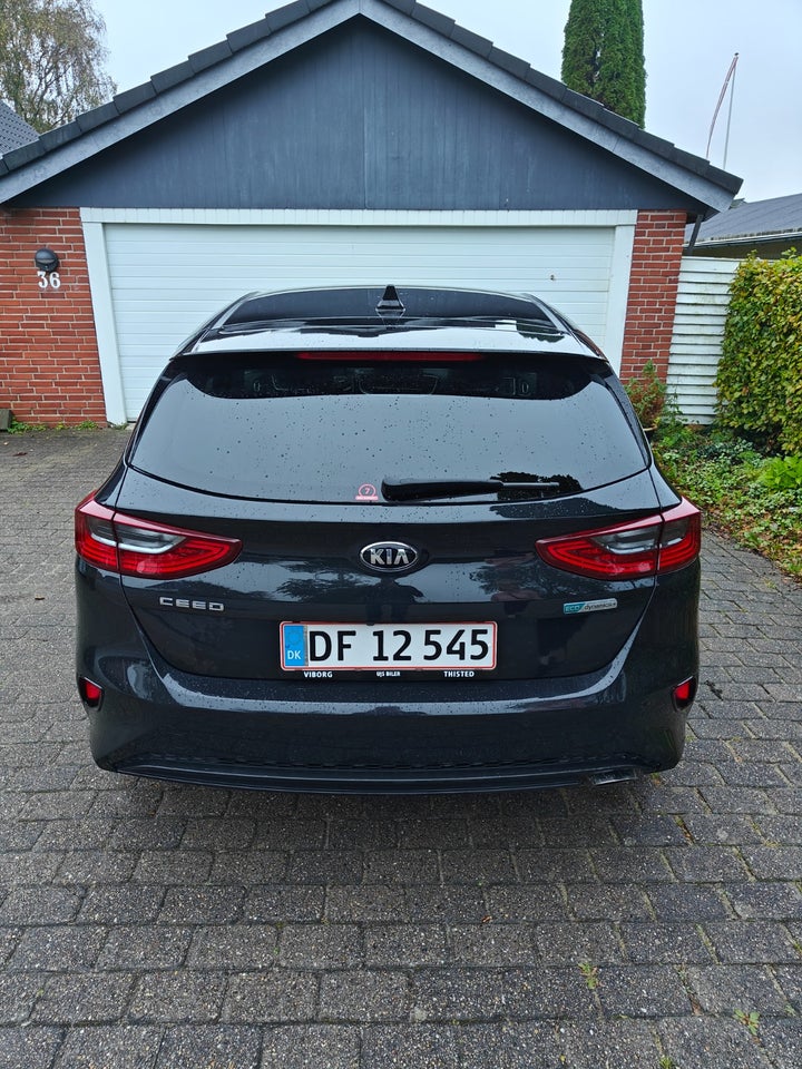 Kia Ceed 1,6 CRDi 136 Vision 5d