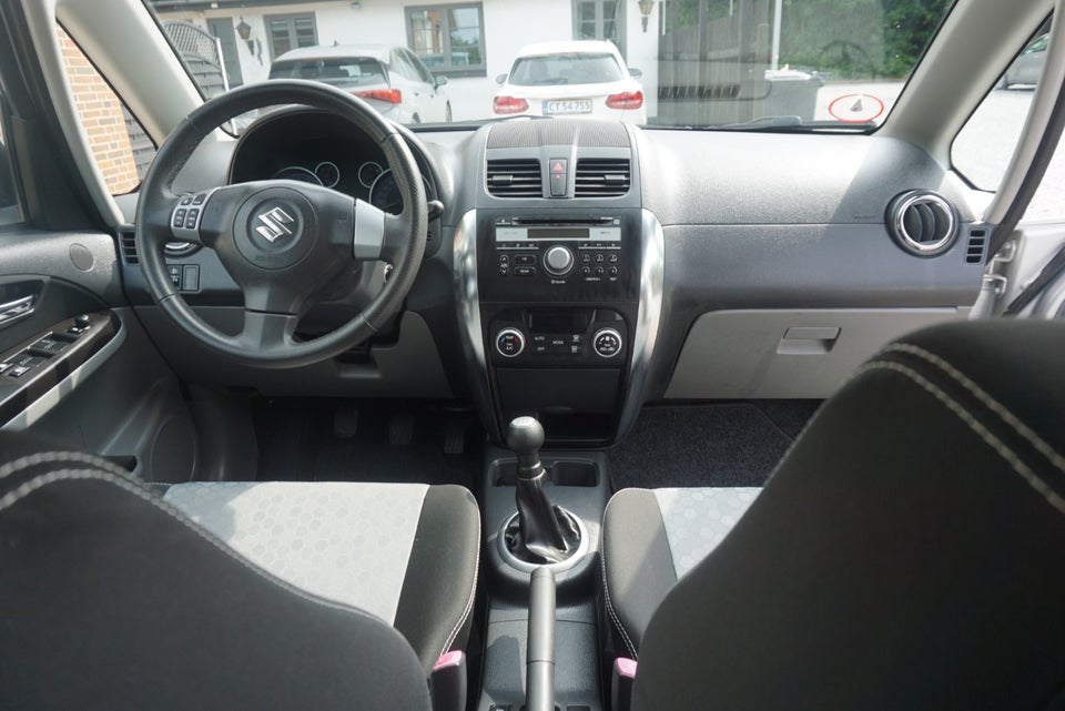 Suzuki SX4 1,6 CombiBack S 5d