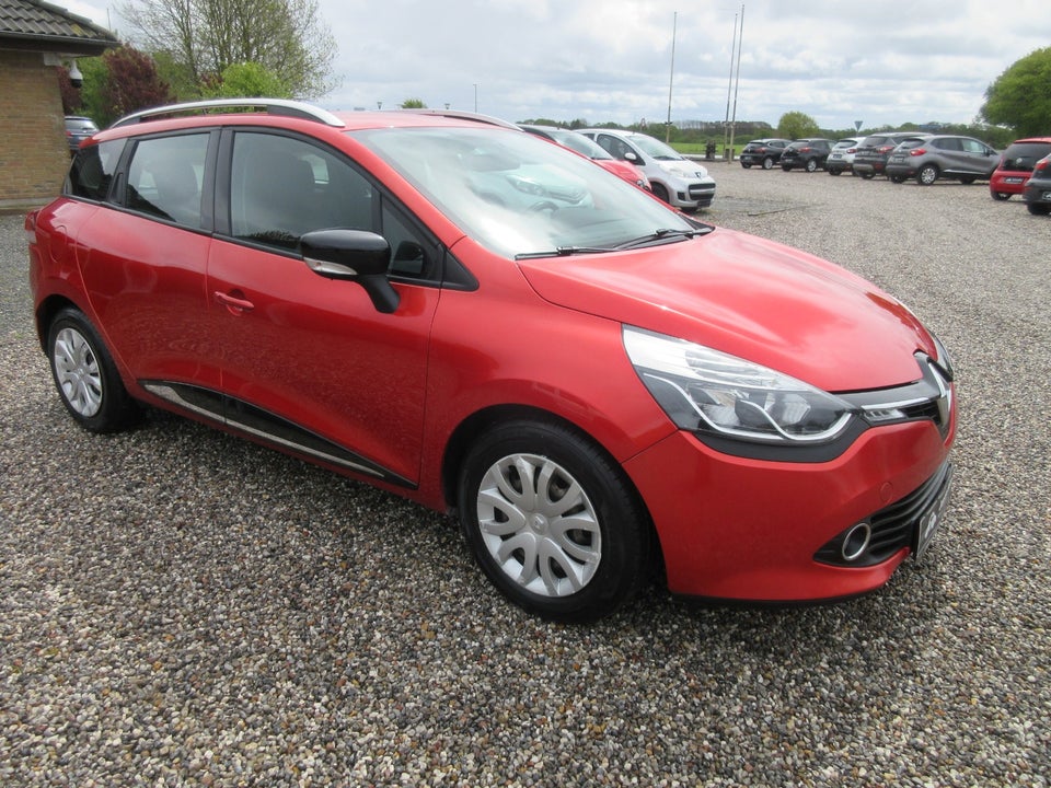 Renault Clio IV 0,9 TCe 90 Expression Sport Tourer 5d