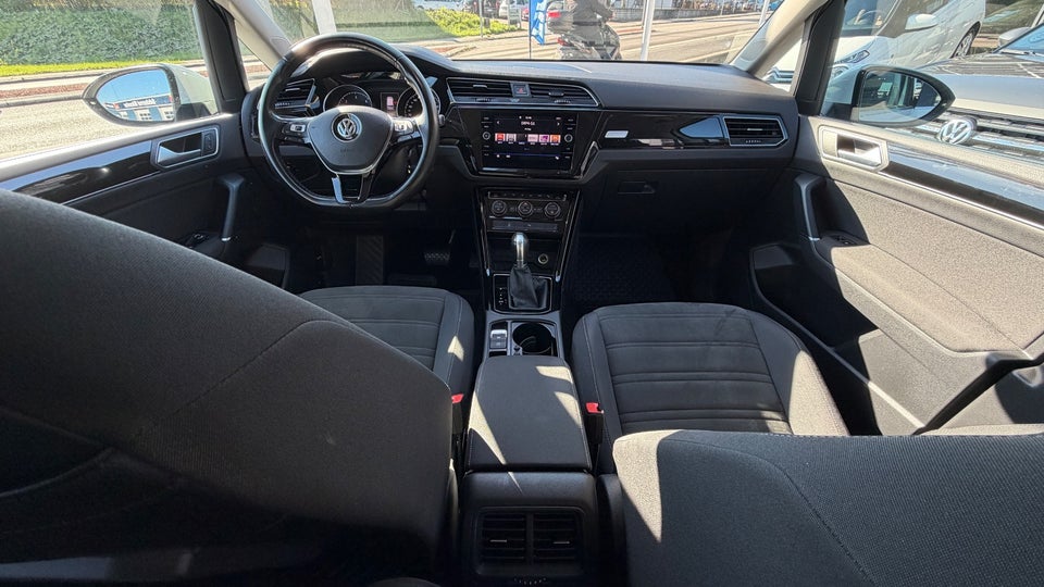 VW Touran 2,0 TDi 190 Highline DSG 5d