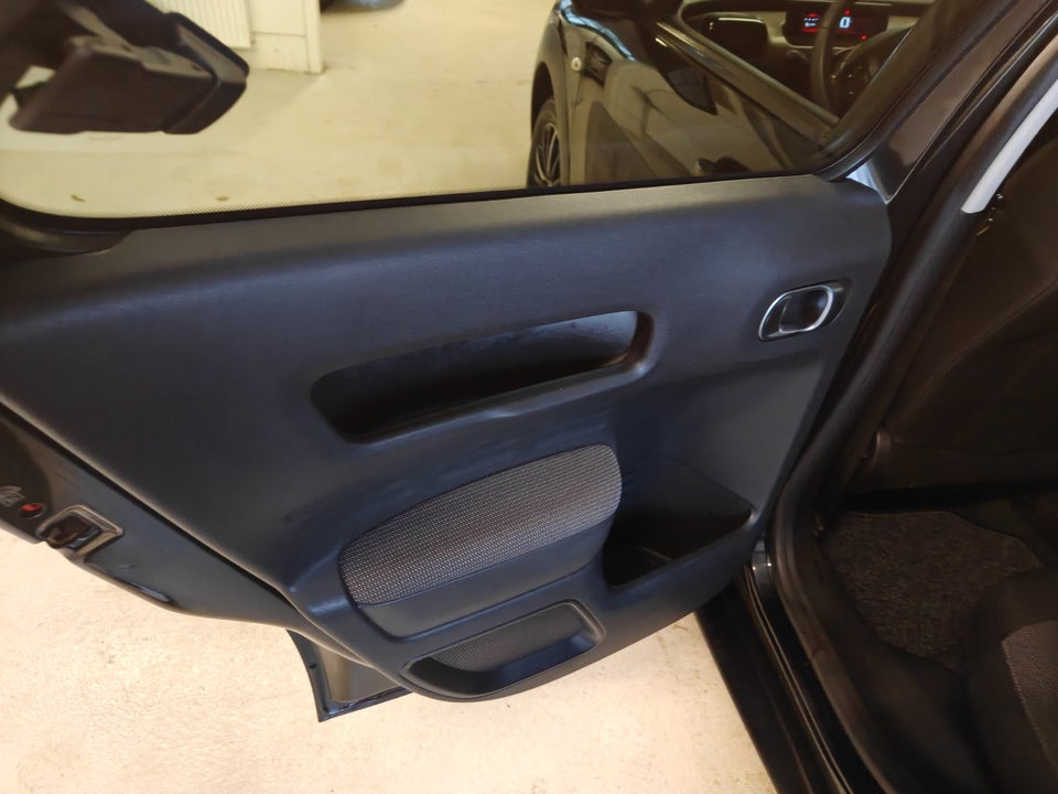 Citroën C4 Cactus 1,2 PureTech 82 Feel Edition 5d