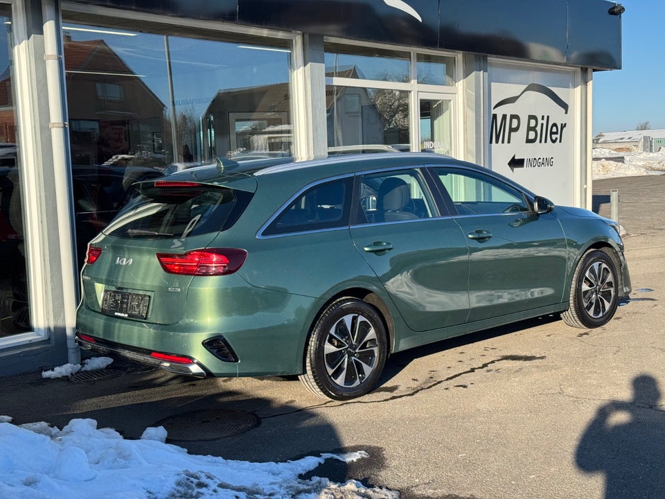 Kia Ceed 1,6 PHEV Prestige SW DCT 5d