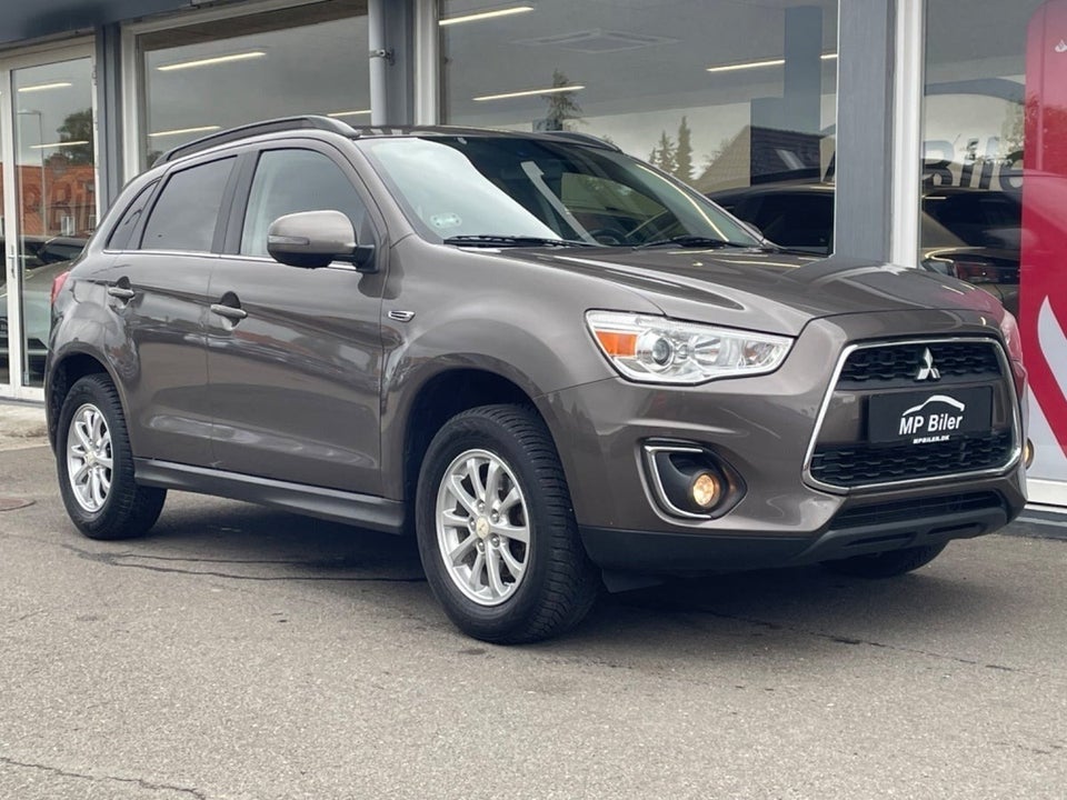 Mitsubishi ASX 1,6 Invite 5d