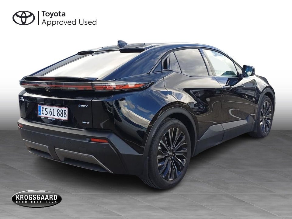 Toyota C-HR+ 77 Executive AWD 5d