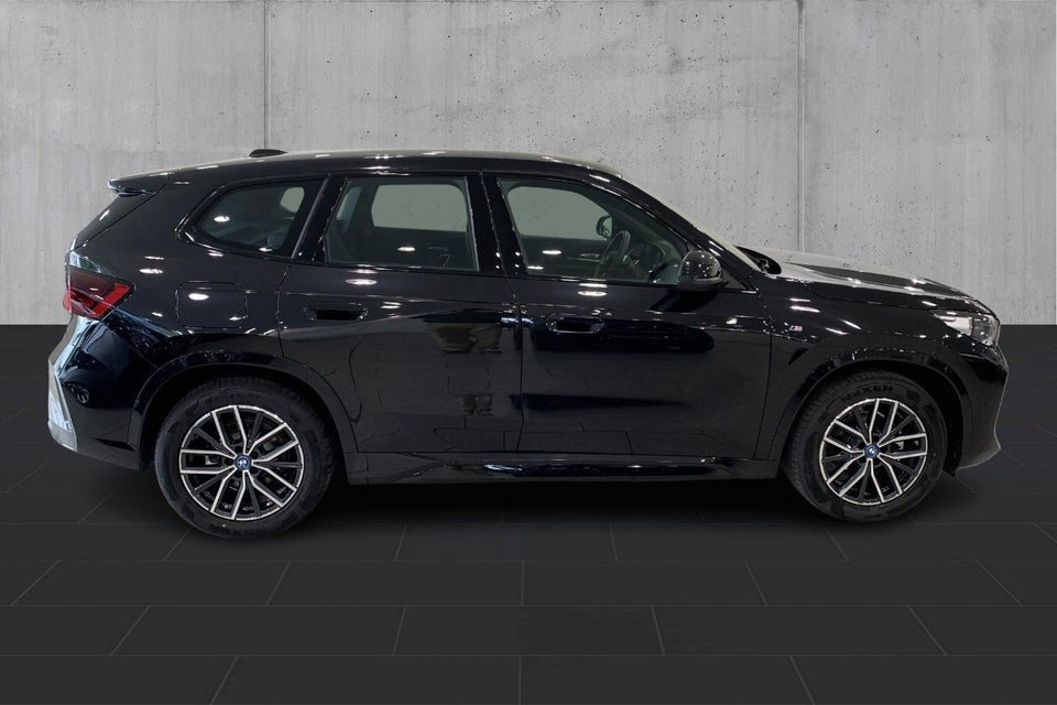 BMW iX1 eDrive20 M-Sport 5d