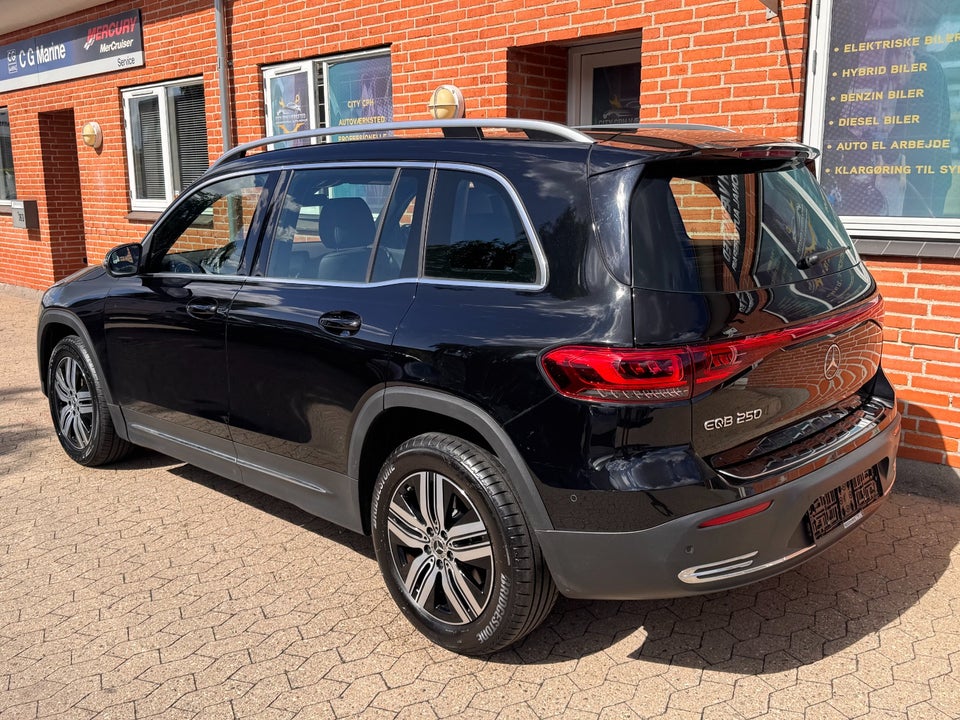 Mercedes EQB250 Progressive 7prs 5d
