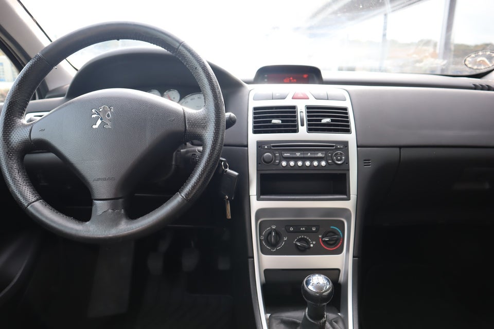 Peugeot 307 1,6 Edition stc. 5d