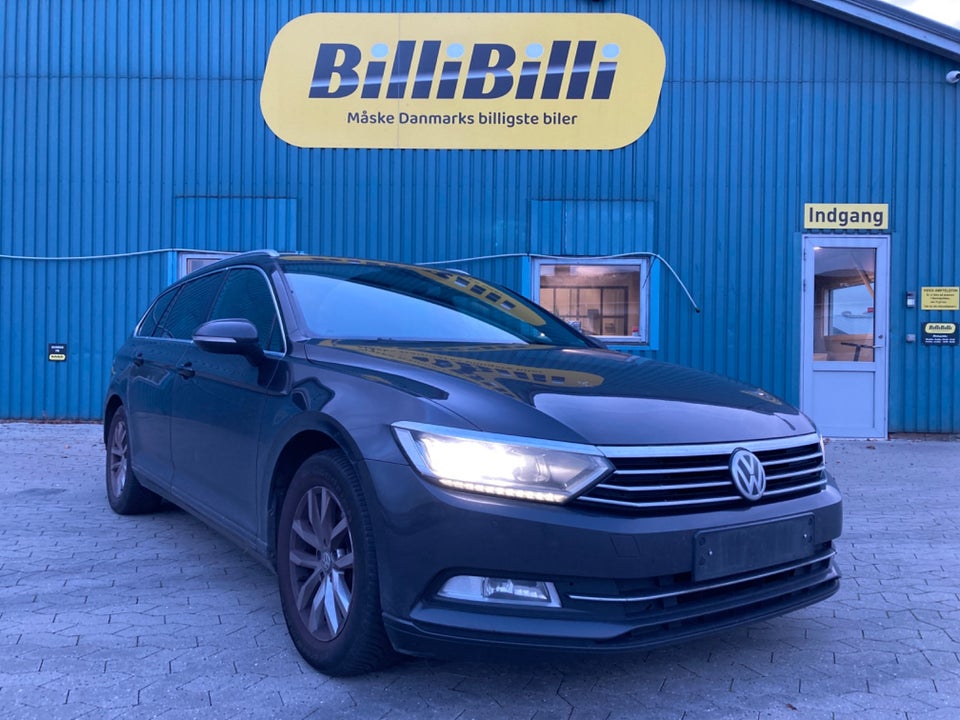 VW Passat 1,6 TDi 120 R-line Highline Variant DSG 5d