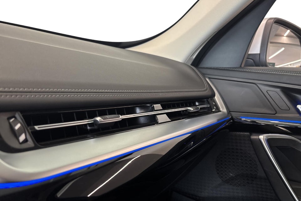 BMW iX1 xDrive30 X-Line 5d