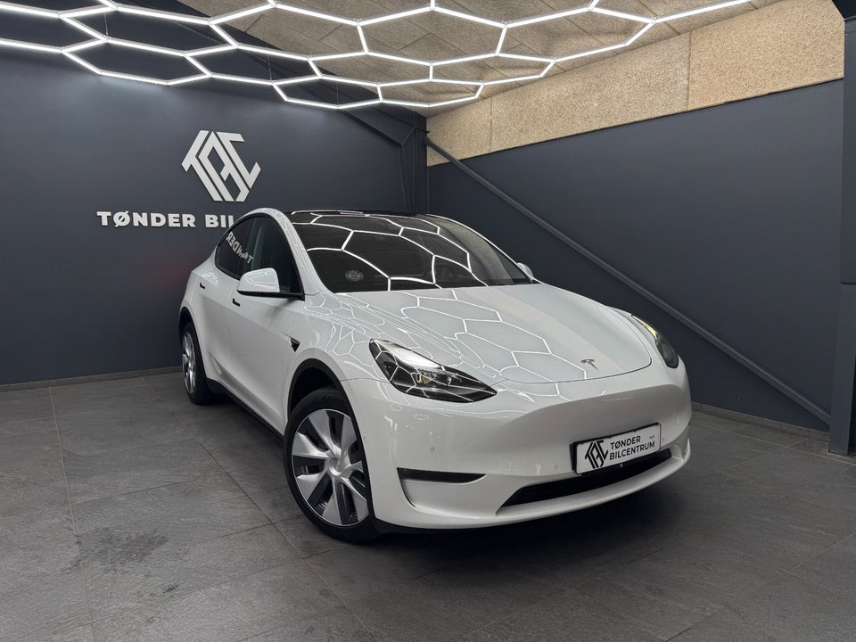 Tesla Model Y Long Range AWD 5d