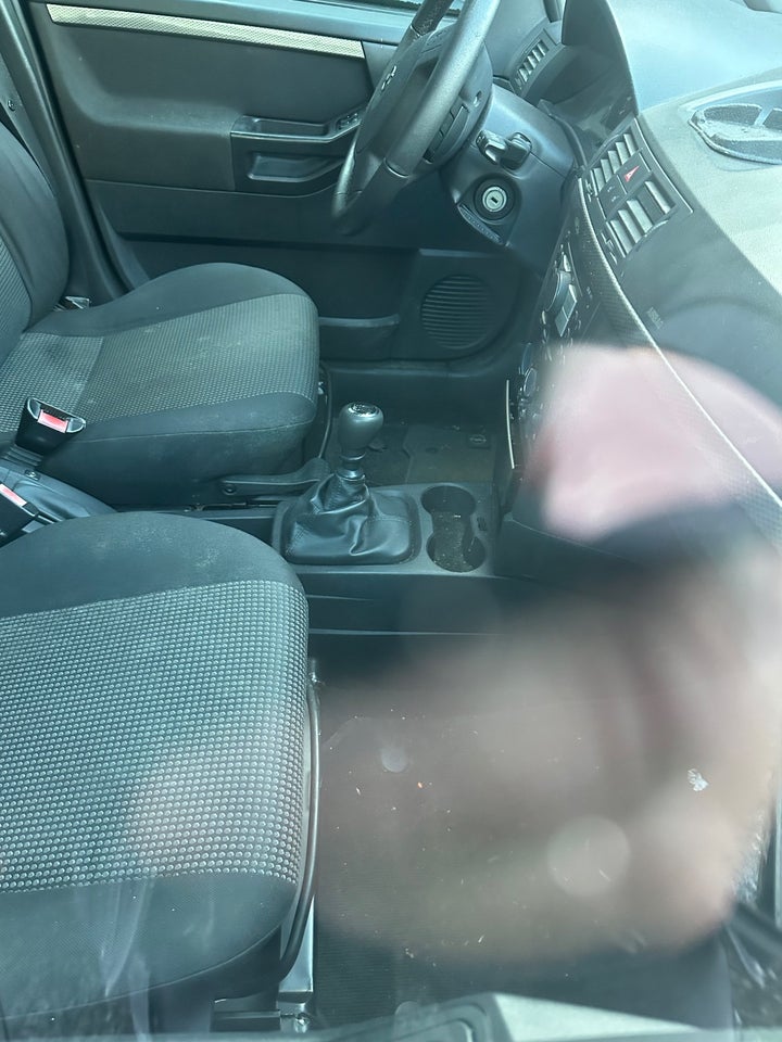 Opel Meriva 1,7 CDTi Activan 5d