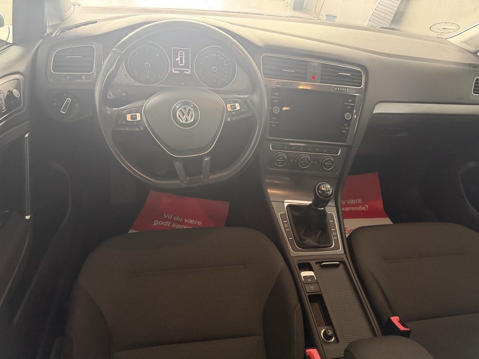 VW Golf VII 1,6 TDi 115 Comfortline Variant 5d