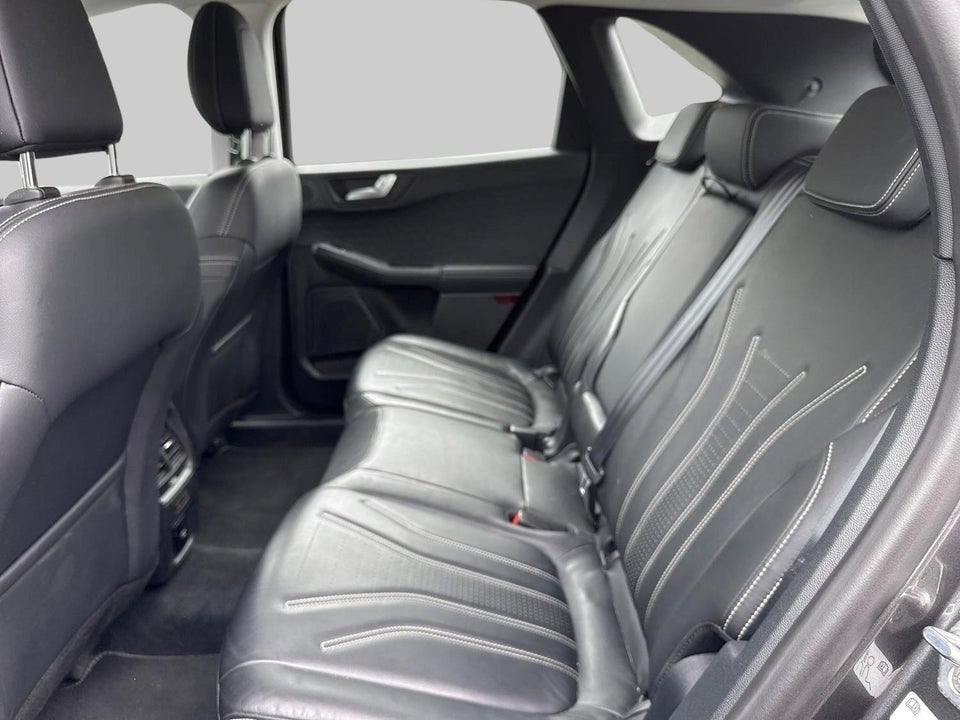 Ford Kuga 2,5 PHEV Vignale CVT 5d