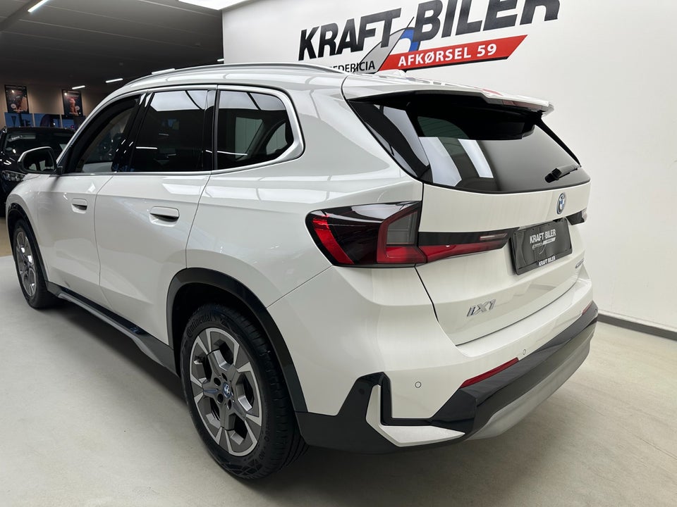 BMW iX1 eDrive20 X-Line 5d