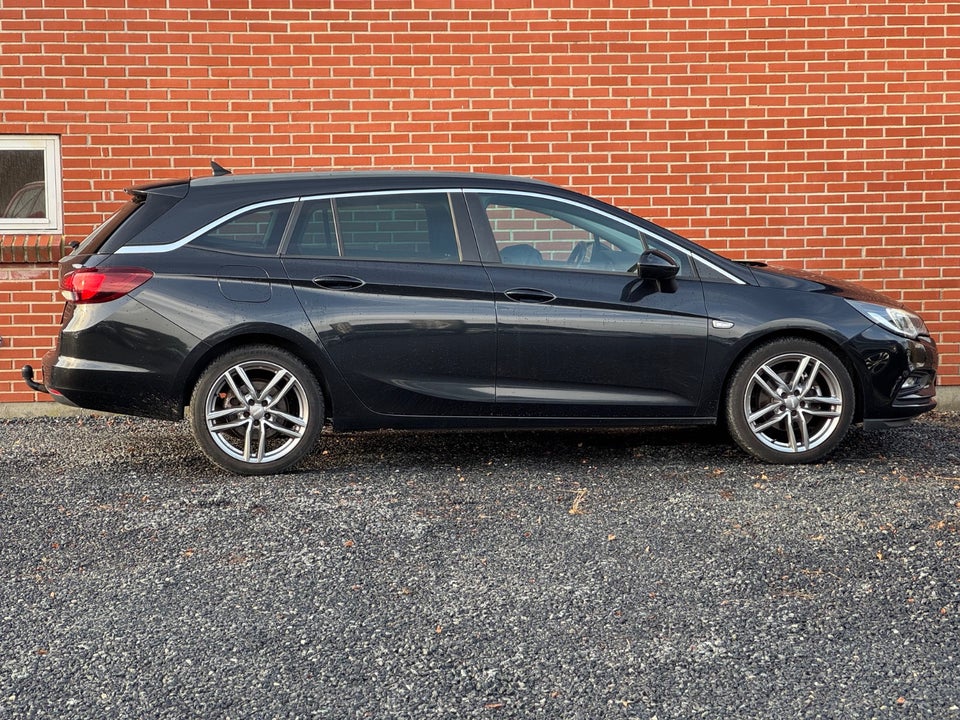 Opel Astra 1,6 CDTi 110 Dynamic Sports Tourer 5d