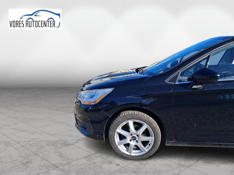 Citroën C4 1,6 e-HDi 115 Seduction 5d
