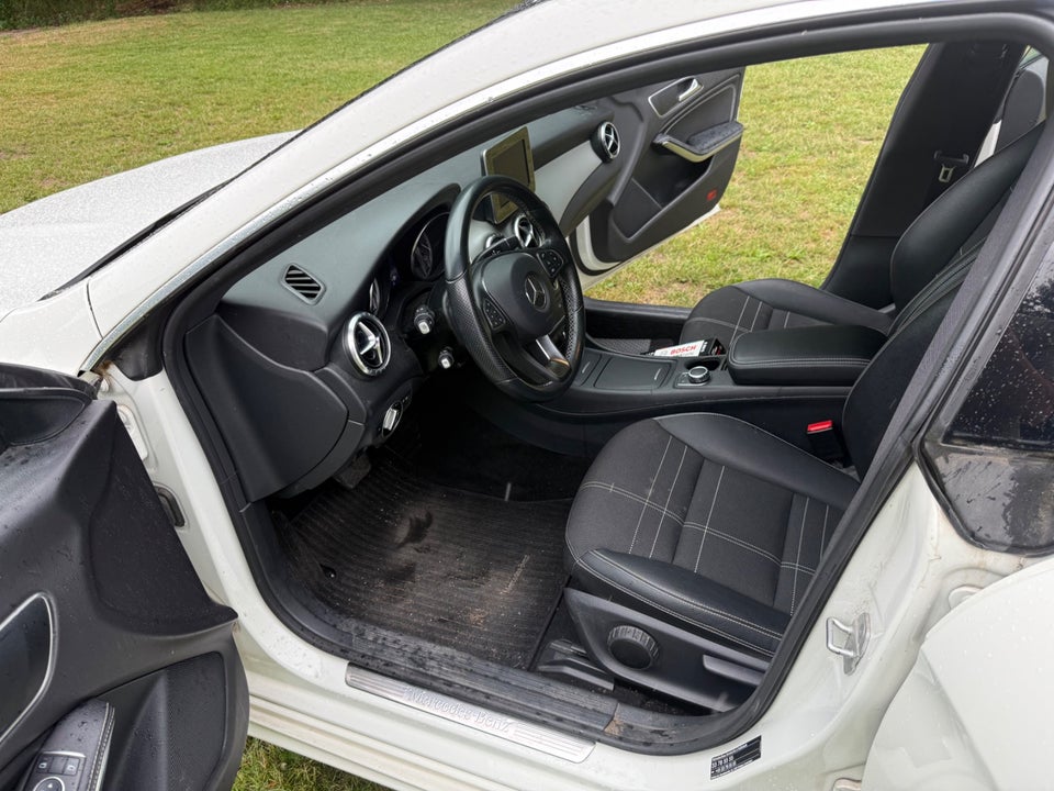 Mercedes CLA200 1,6 AMG Line Shooting Brake aut. 5d