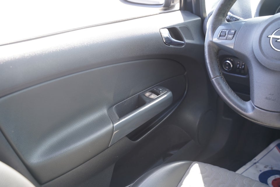 Opel Corsa 1,3 CDTi 95 Cosmo eco 5d