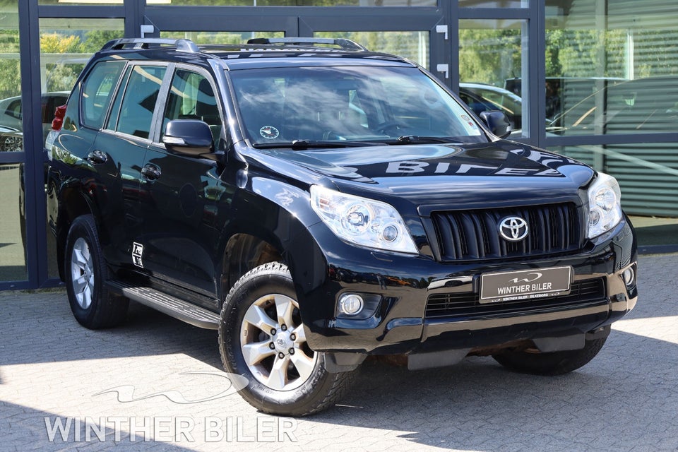 Toyota Land Cruiser 3,0 D-4D T2 Van 5d