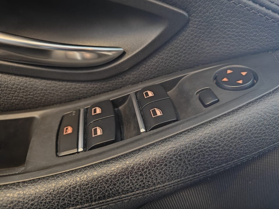 BMW 523i 3,0 Touring aut. 5d