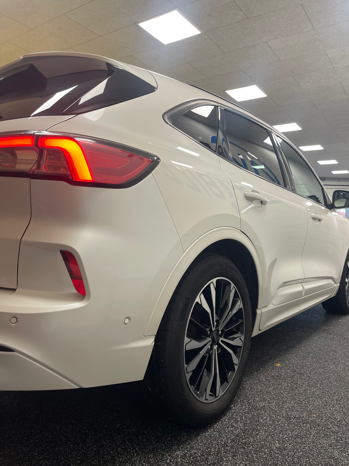 Ford Kuga 2,5 PHEV ST-Line X CVT 5d