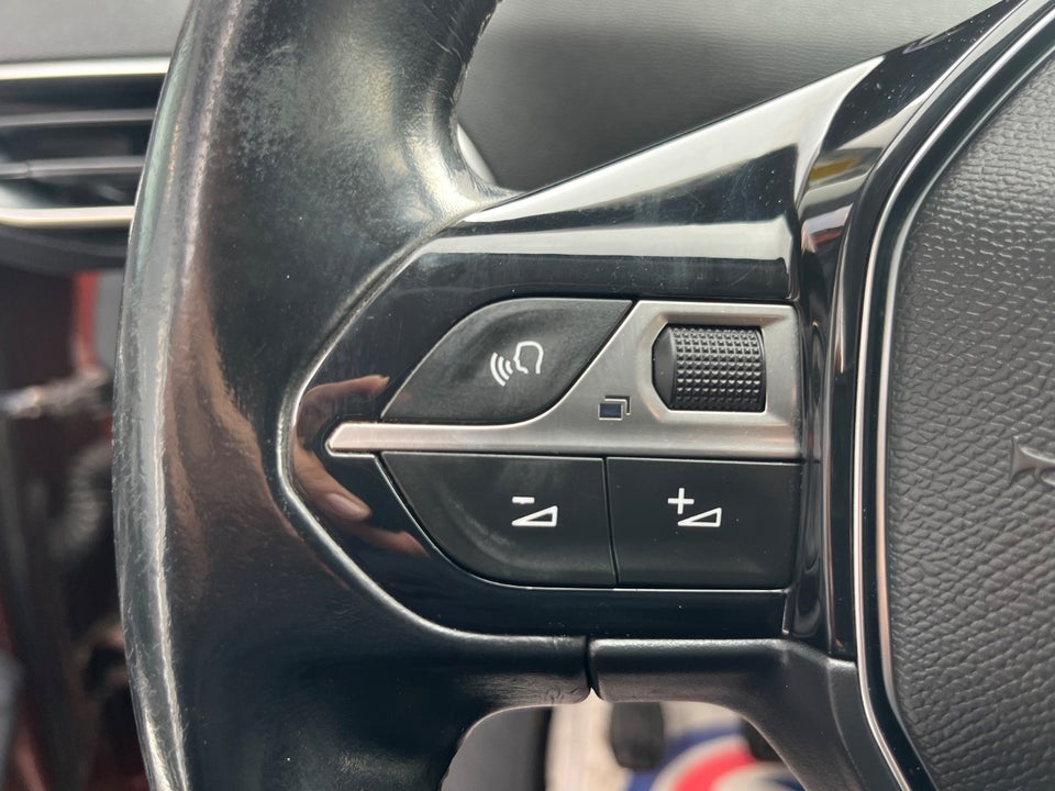 Peugeot 3008 1,6 BlueHDi 120 Allure 5d