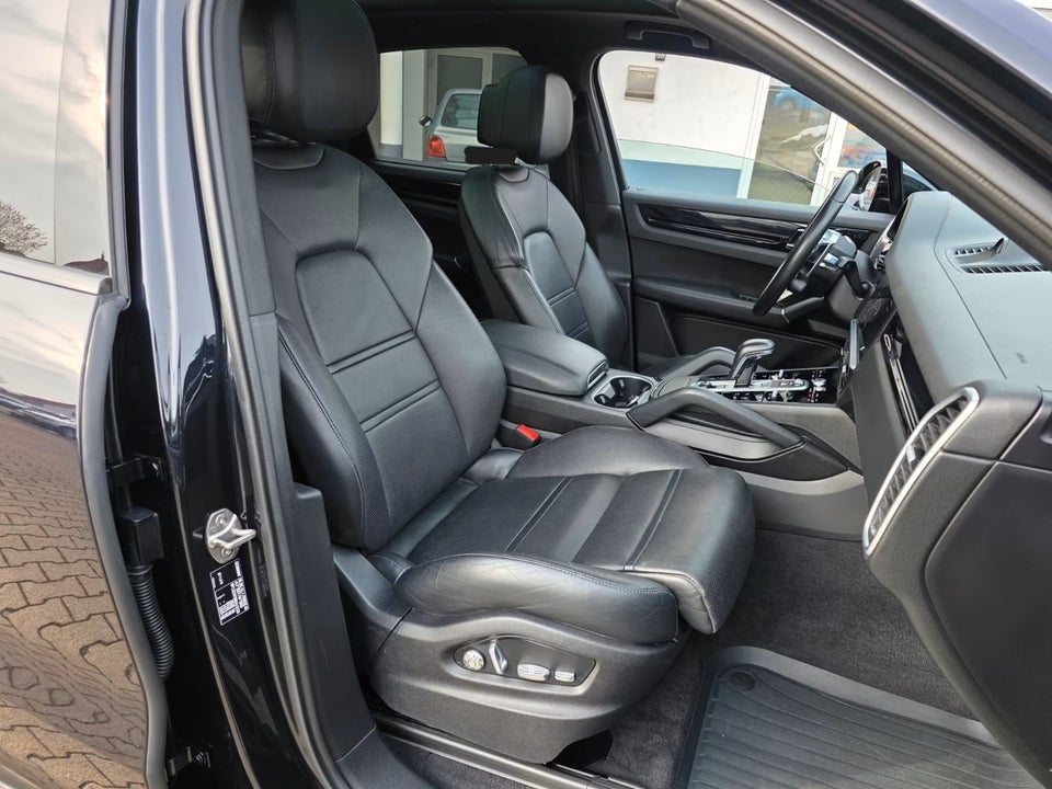 Porsche Cayenne 3,0 E-Hybrid Tiptr. 5d