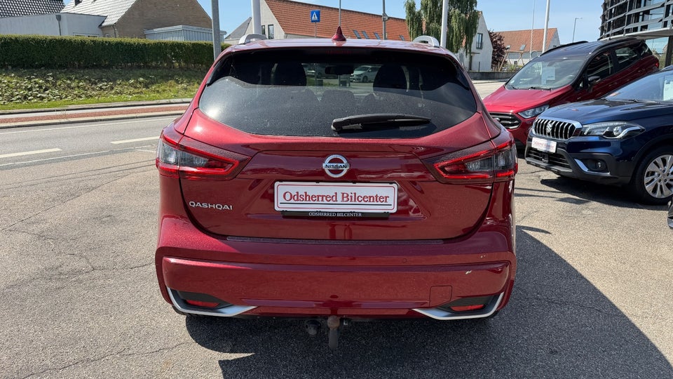 Nissan Qashqai 1,3 Dig-T 160 Tekna+ Dynamic DCT 5d