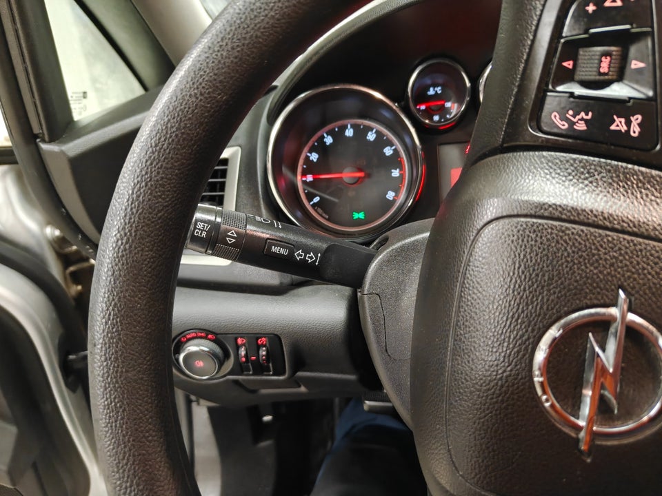 Opel Astra 1,6 Enjoy 5d