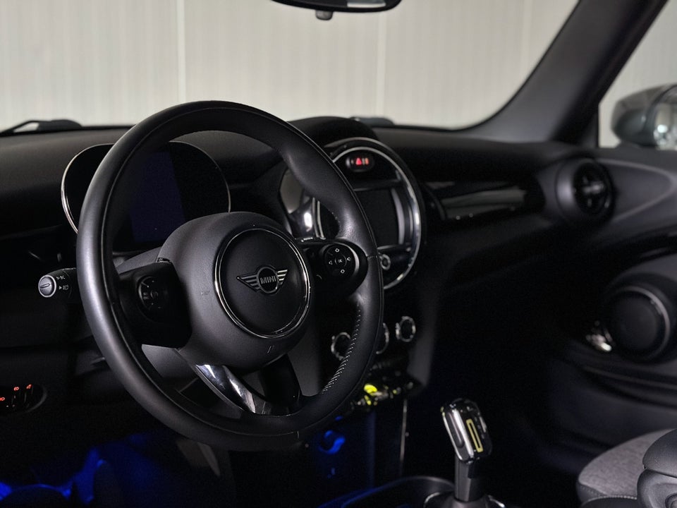 MINI Cooper SE Trim M 3d